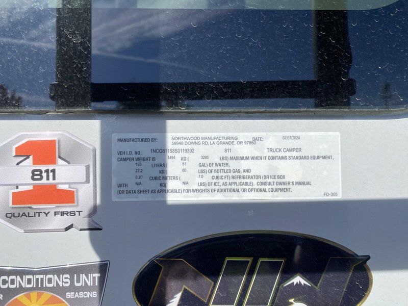 New 2025 ARCTIC FOX 811 W/Gen Image 21