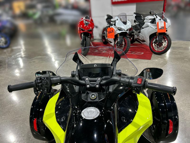 Used 2023 Can-Am SPYDER F3-S SPECIAL SERIES Image 20
