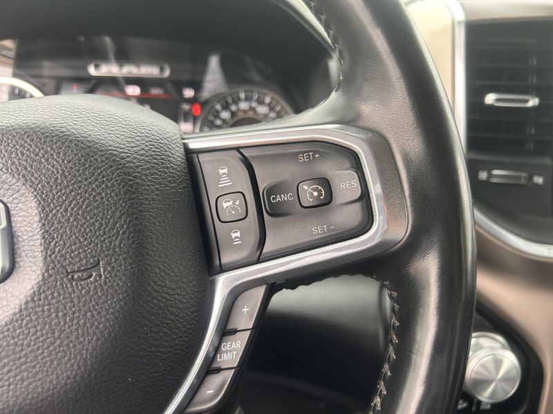 2022 RAM 1500 LaramieImage 23