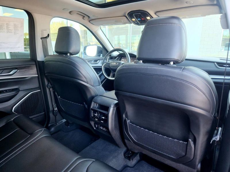Used 2022 Jeep Grand Cherokee Limited
