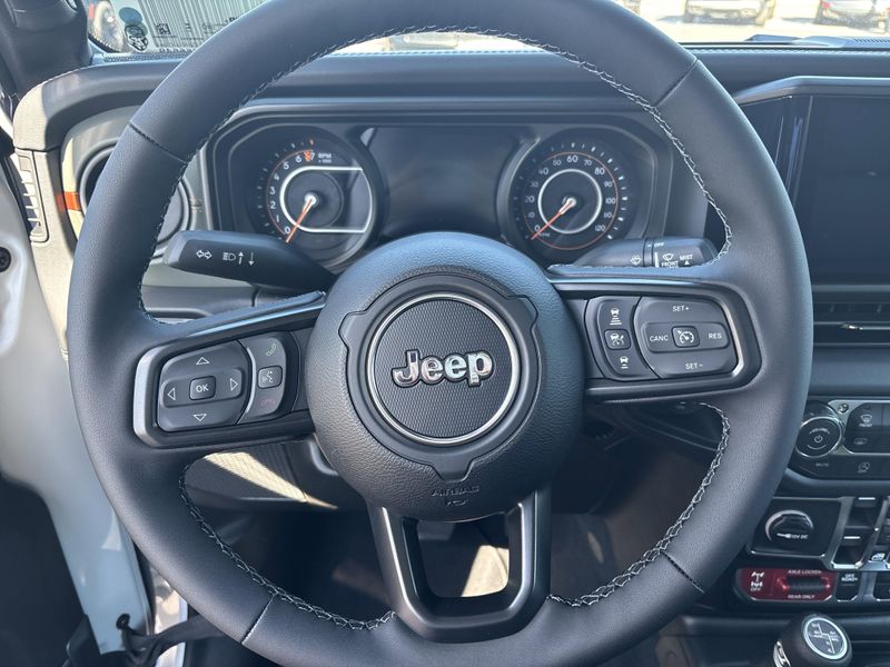 New 2026 Jeep Gladiator Mojave X 4x4Image 24