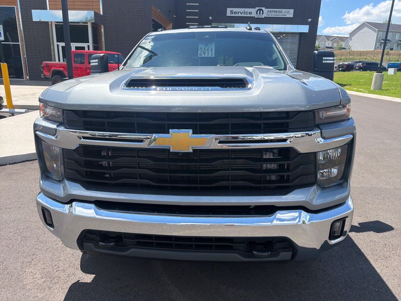Used 2024 Chevrolet Silverado 3500HD LTImage 4