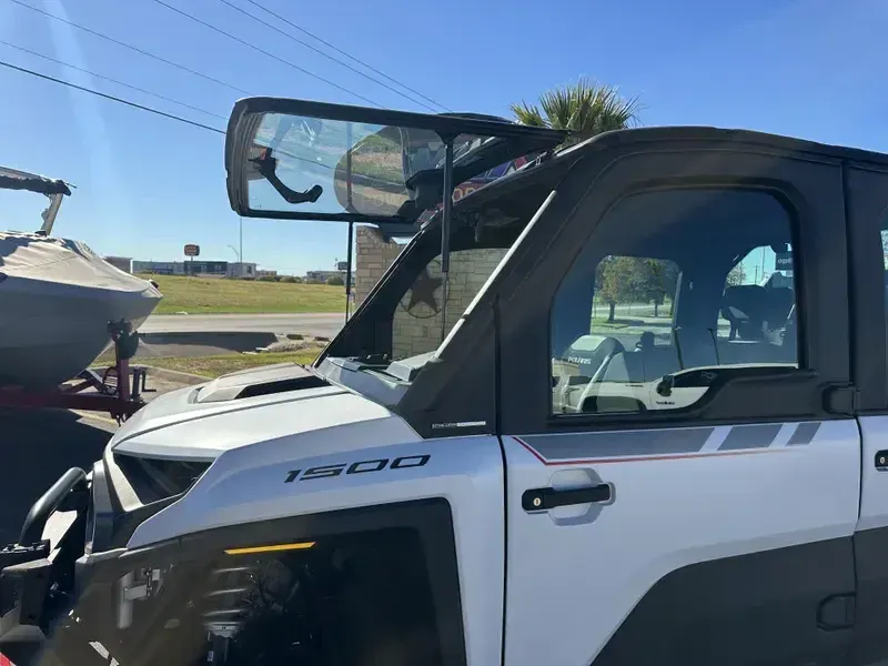 2025 Polaris RANGER CREW XD 1500 NORTHSTAR EDITION ULTIMATE GHOST WHITE METALLIC SMOKEImage 5