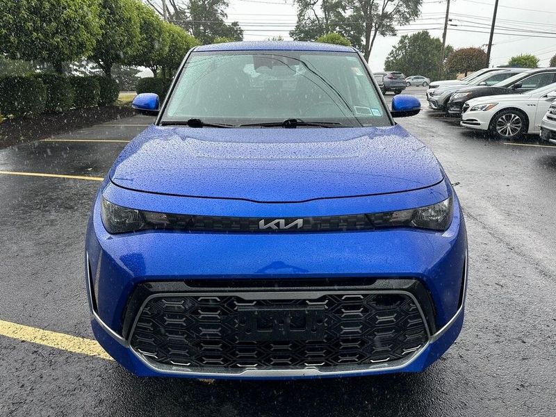 2023 Kia Soul GT-Line photo 10