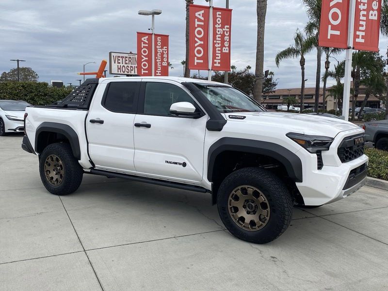 2024 Toyota Tacoma Trailhunter HybridImage 2