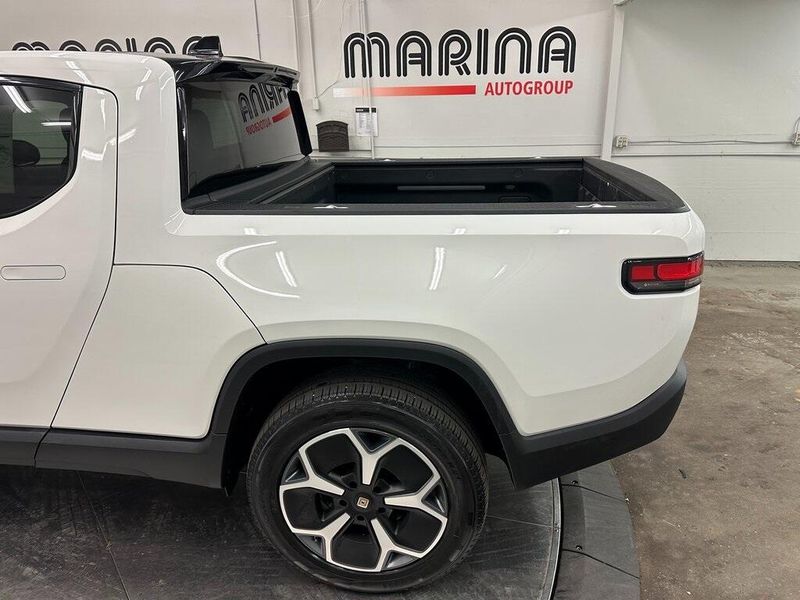 2022 Rivian R1T AdventureImage 18