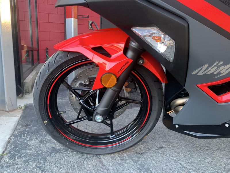 New 2025 Kawasaki NINJA 500 ABS Image 10