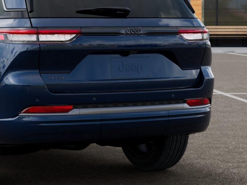 New 2027 Jeep Grand Cherokee Limited Reserve 4x4Image 13