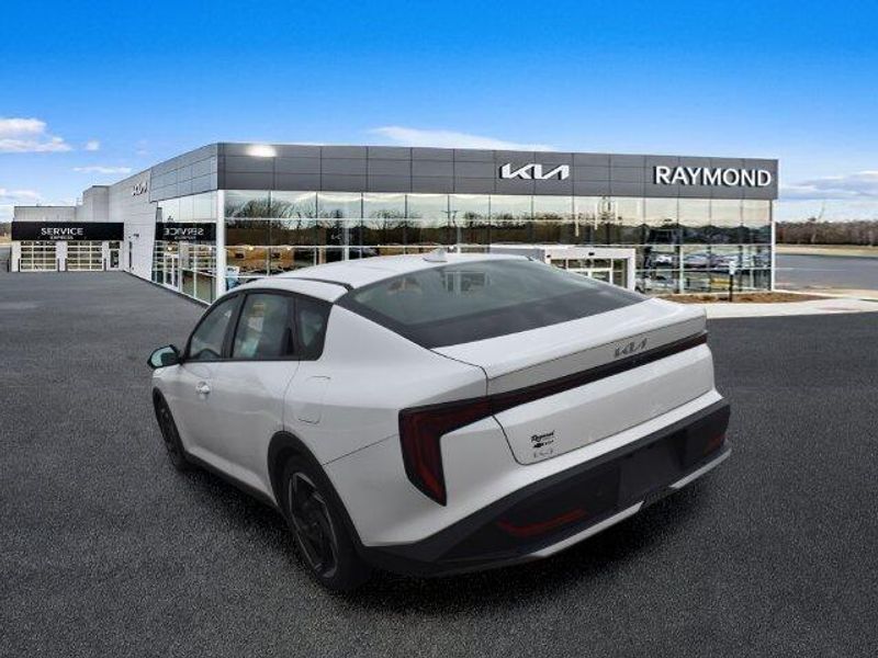 Used 2025 Kia K4 EXImage 6