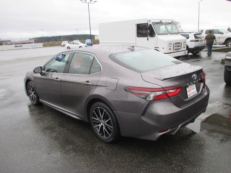 2023 Toyota Camry SEImage 10