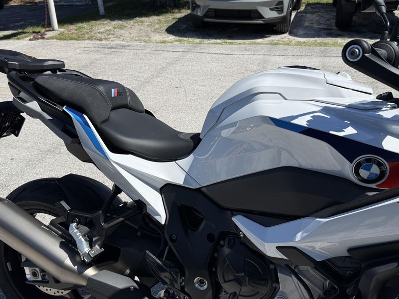 2026 BMW S 1000 XR