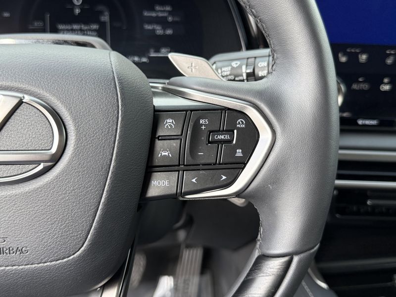 Used 2025 Lexus RX 350h PremiumImage 23