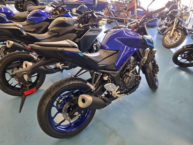 2025 Yamaha MT03 TEAM BLUE Image 3