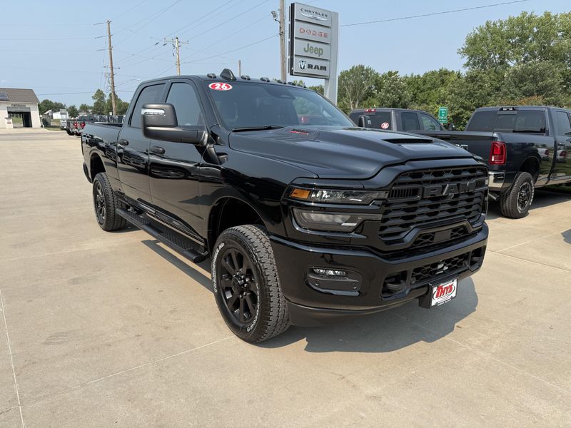 New 2026 RAM 2500 Black Express Crew Cab 4x4 6