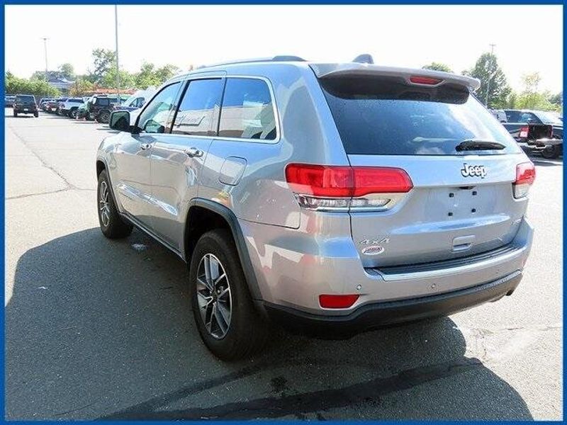 2019 Jeep Grand Cherokee Limited photo 4