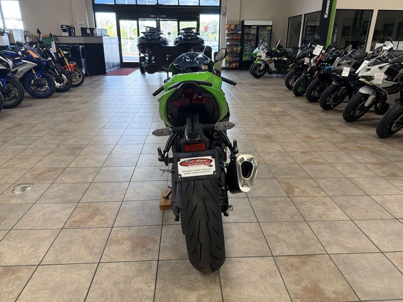 New 2026 Kawasaki NINJA ZX-6R Image 16