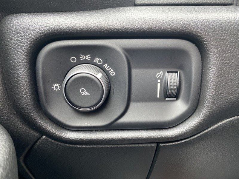 2023 RAM 2500 Tradesman Crew Cab 4x4 6