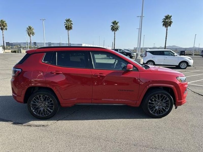 Used 2023 Jeep Compass LimitedImage 6