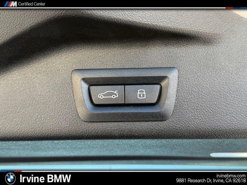 Used 2025 BMW X5 xDrive40iImage 17