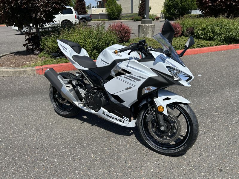 Used 2023 Kawasaki NINJA 400 ABS 