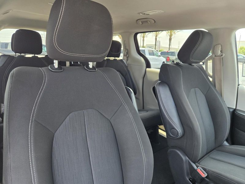 Used 2022 Chrysler Voyager LX FWD