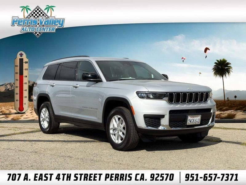 Used 2025 Jeep Grand Cherokee L LaredoImage 1