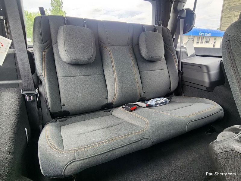 2025 Jeep Wrangler 2-door SportImage 34
