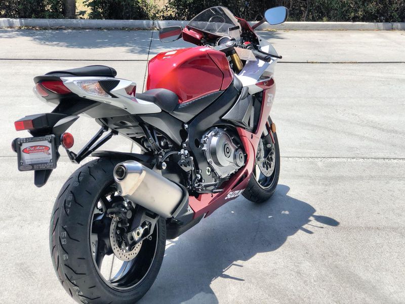 New 2027 Suzuki GSX-R750 Image 17
