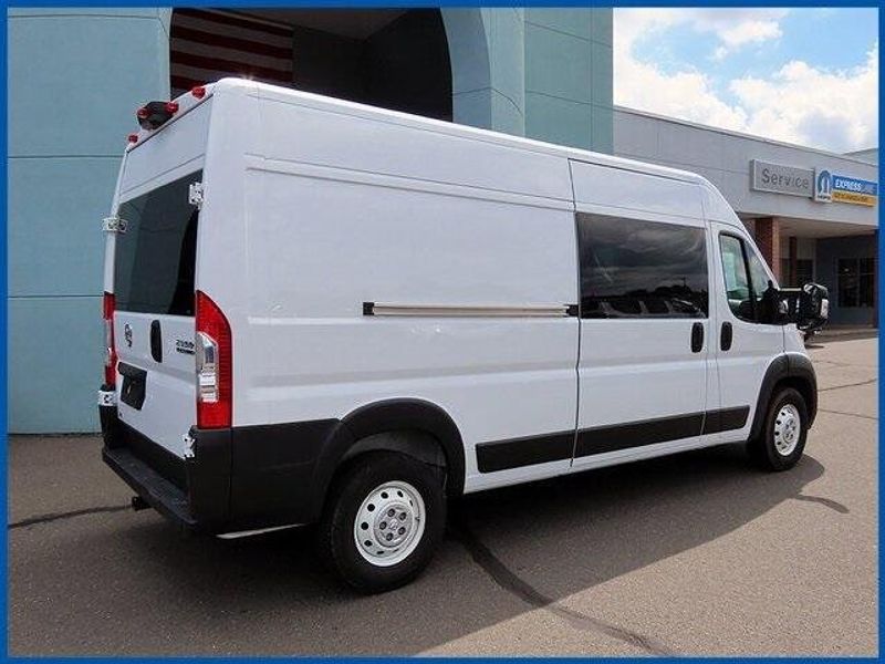 2023 RAM ProMaster 2500 High RoofImage 7