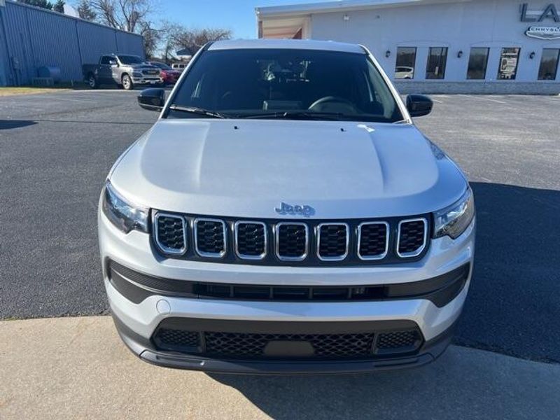 2025 Jeep Compass Sport 4x4Image 2