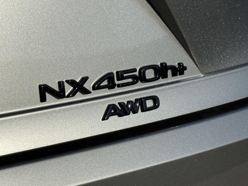 New 2026 Lexus NX 450h+ PremiumImage 13