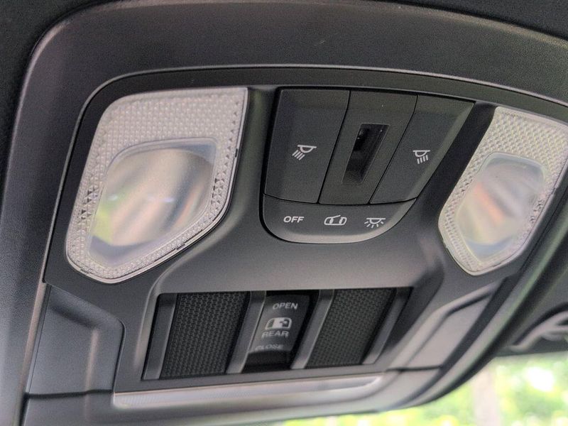 2022 RAM 2500 TradesmanImage 30