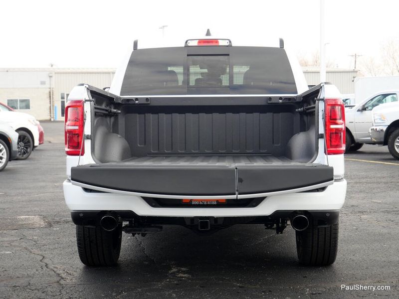 New 2026 RAM 1500 Limited Crew Cab 4x4 5'7' Box