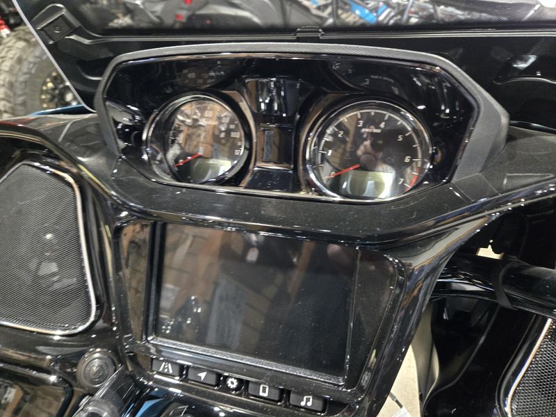 NEW 2026 INDIAN MOTORCYCLE CHALLENGER LIMITED WITH 112 PACKAGE Image 15