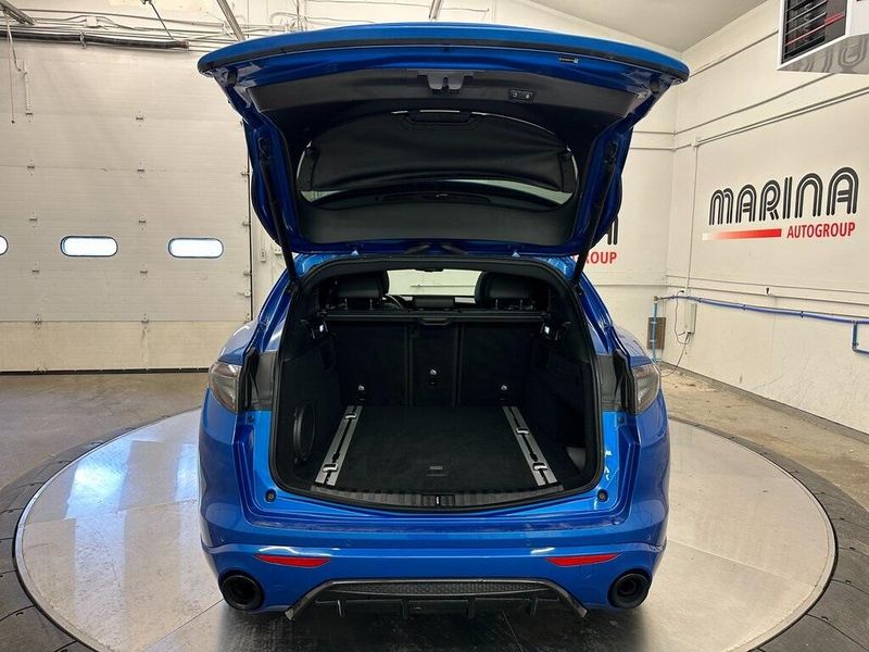 2021 Alfa Romeo Stelvio Ti SportImage 17