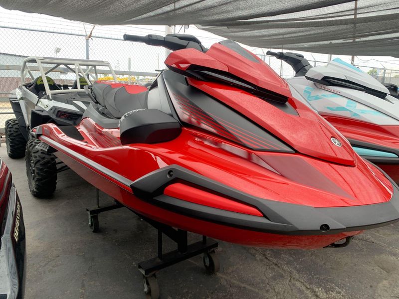 New 2025 Yamaha VX DELUXE W/AUDIO Image 2
