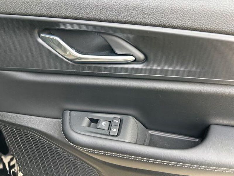 2025 Jeep Grand Cherokee Laredo X 4x4