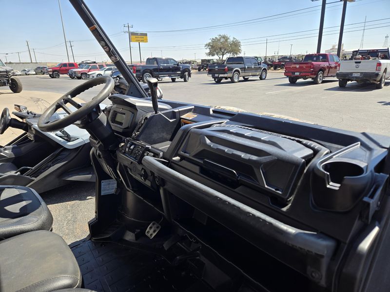 USED 2023 CAN-AM DEFENDER XT HD10 Image 13