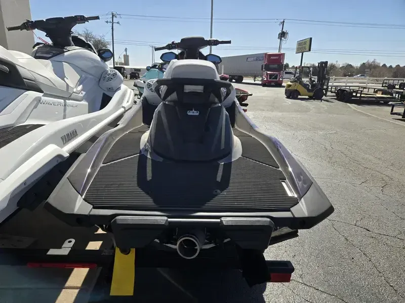 NEW 2026 YAMAHA VX CRUISER HO WITH AUDIO Image 7