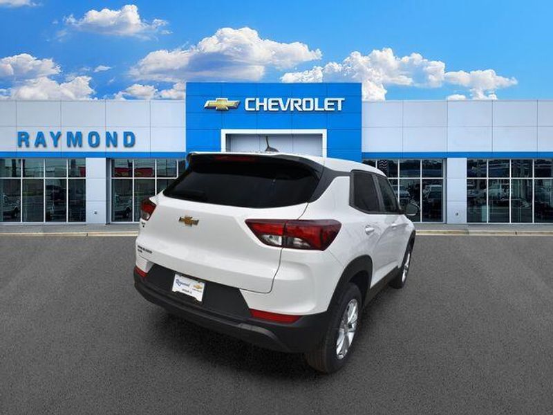 New 2026 Chevrolet TrailBlazer LSImage 4