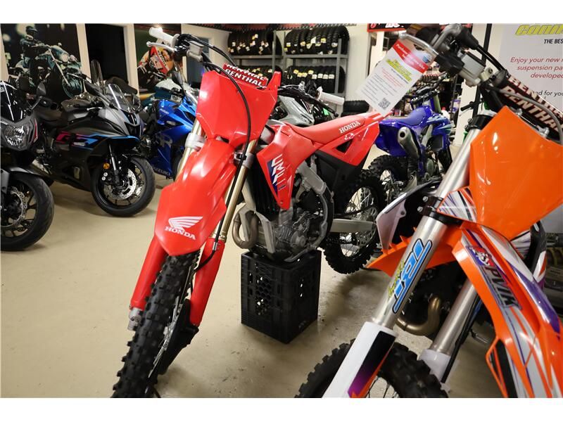 2025 Honda CRF250 RS Image 2