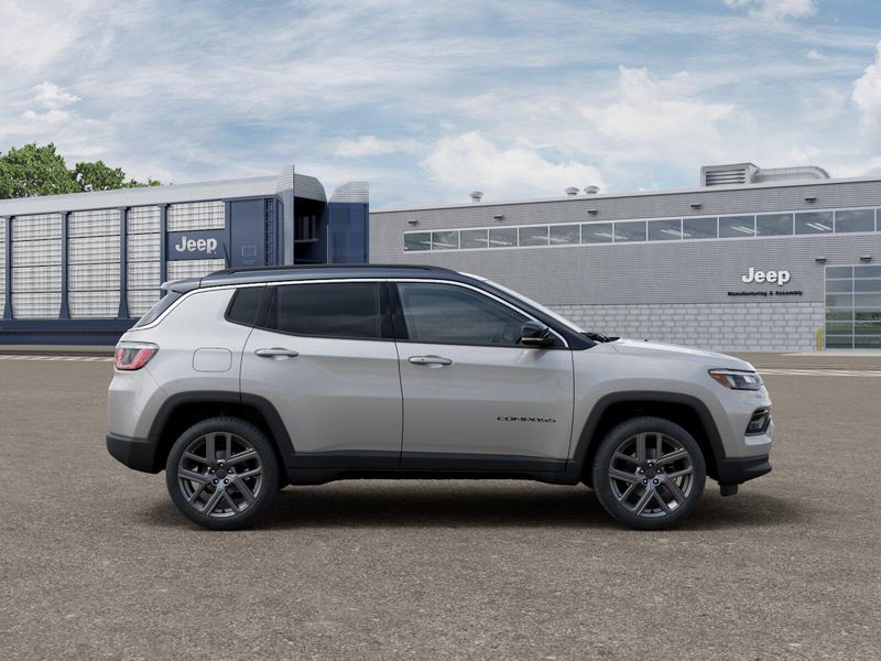 New 2026 Jeep Compass Limited Altitude 4x4