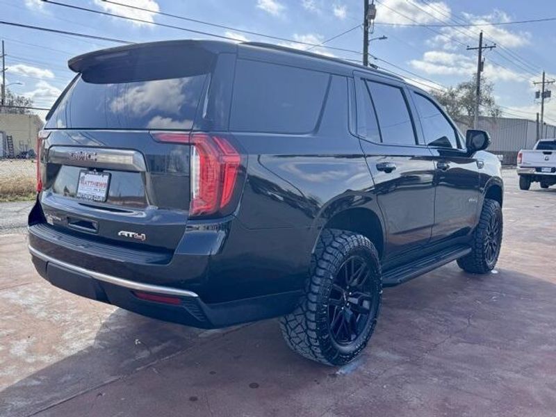 Used 2022 GMC Yukon AT4Image 5