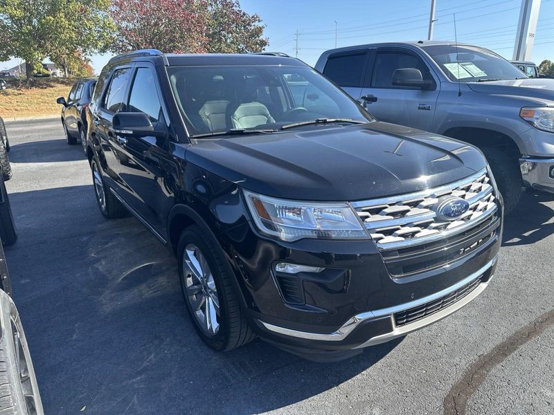 2018 Ford Explorer LimitedImage 3