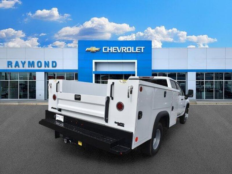 New 2026 Chevrolet Silverado 3500HD Work TruckImage 4