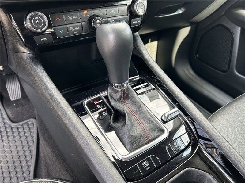 2022 Jeep Compass TrailhawkImage 22