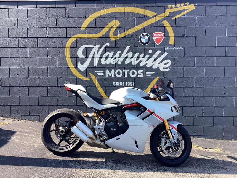 2024 Ducati SuperSport 950 S 