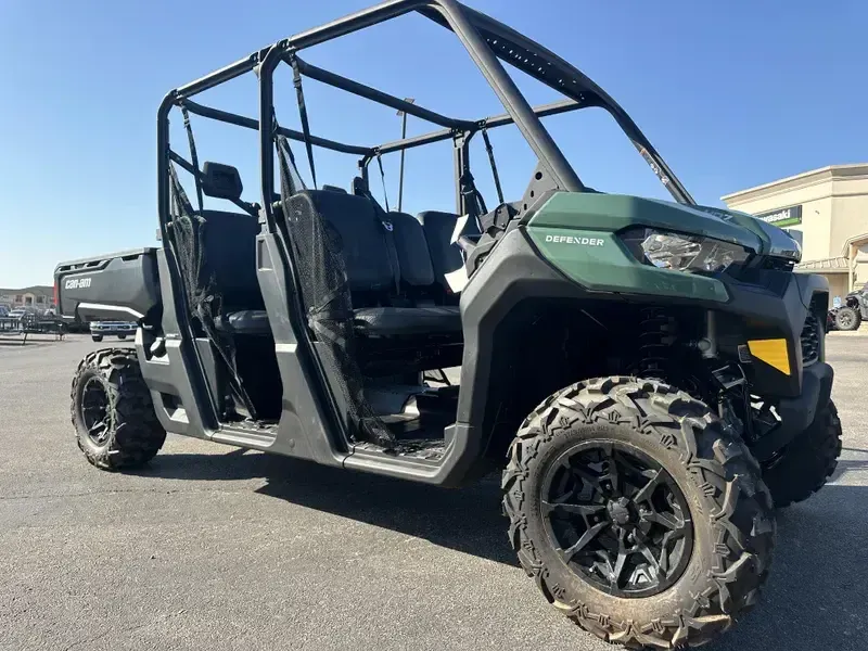 2025 Can-Am DEFENDER MAX DPS HD7 COMPASS GREEN Image 1