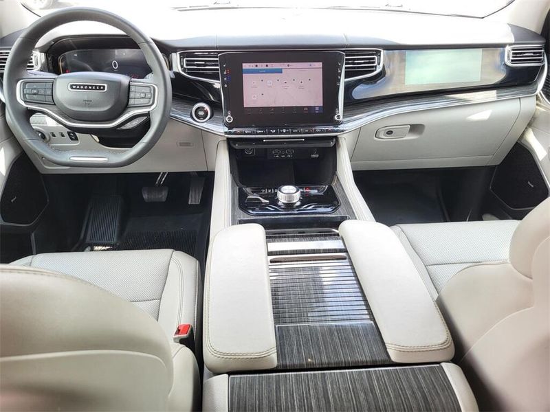 2022 Jeep Wagoneer Series IIIImage 34