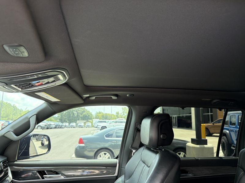 2022 Jeep Wagoneer Series IIIImage 47